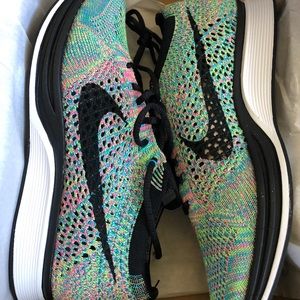 Multicolor Nike Flyknit Racer